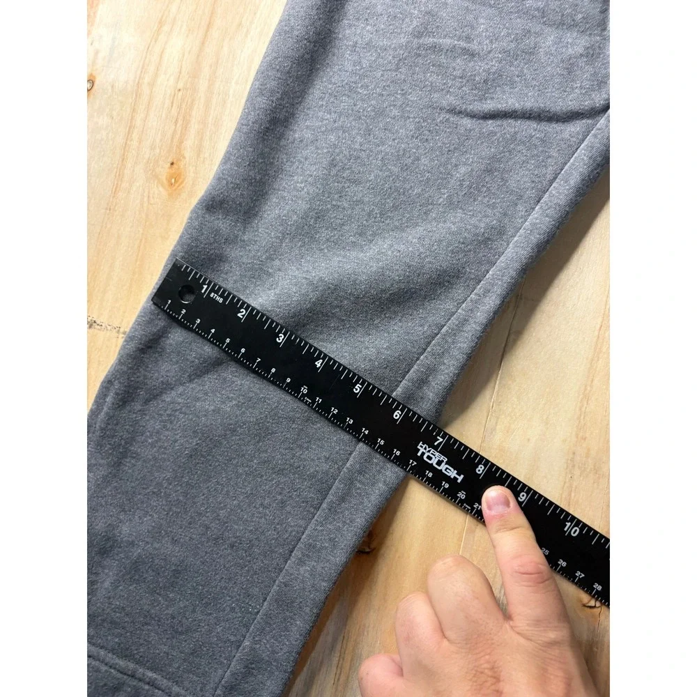 Nike Sportswear Club Fleece Mens Sweatpants Gray Embroidered Logo Joggers Medium